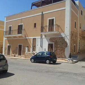 https://le-pietre-di.sicilyhotelsitaly.net